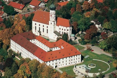 Luftansicht der Musikakademie Marktoberdorf